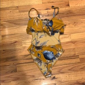Fashion Nova bodysuit